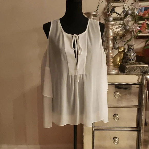 BCBGMAXAZRIA blouse size M - Picture 1 of 5